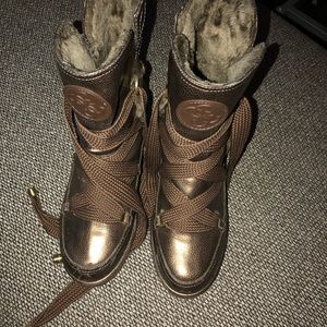 Guess boots in excellent condition